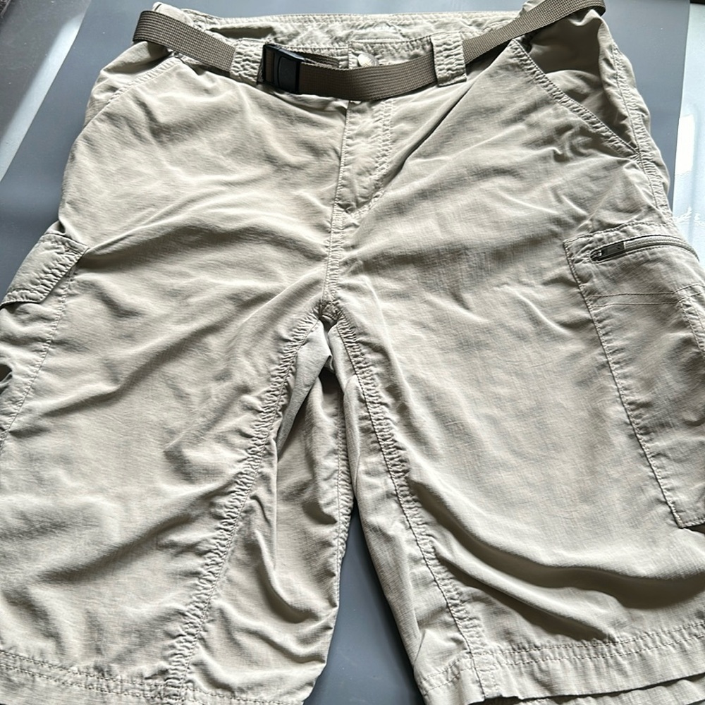 Columbia Lightweight Cargo Shorts